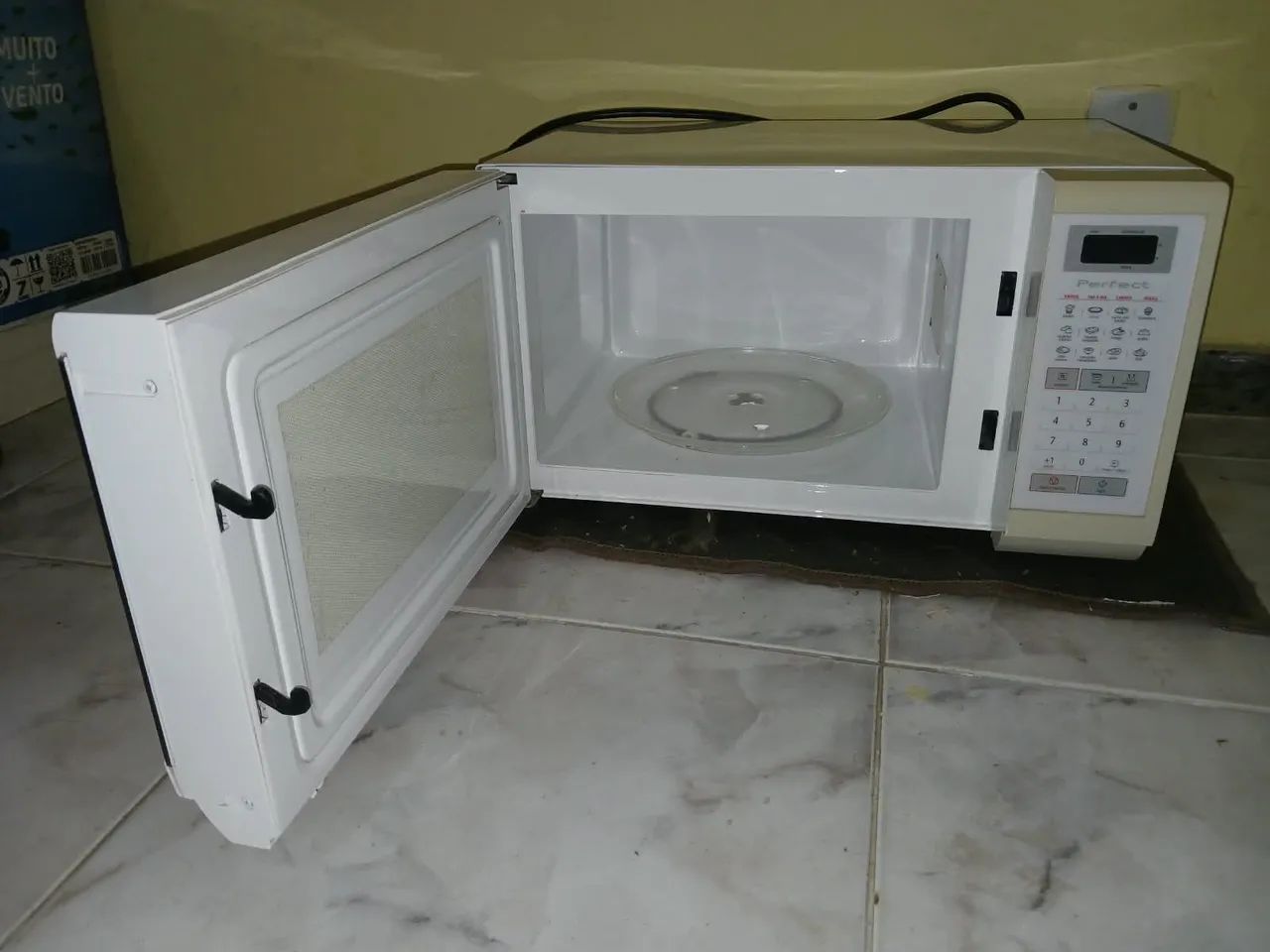 MICRO ONDAS RS 220,00 - Foto 2
