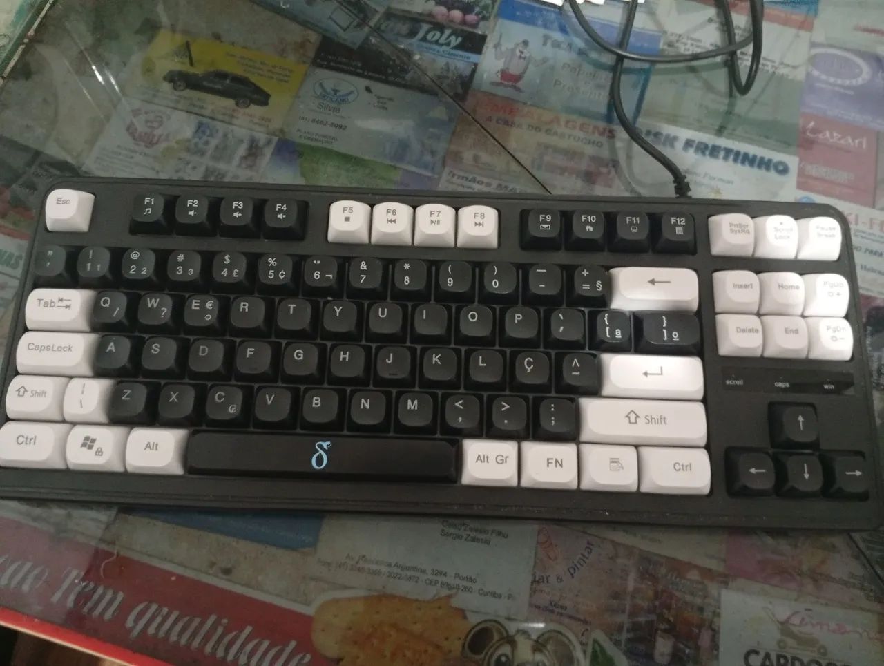 Teclado Gamer Iluminação LED -Resistente e Confortável