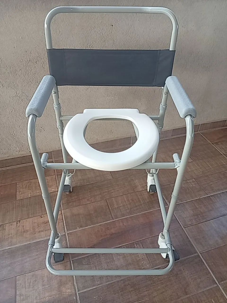 Vendo cadeira de banho