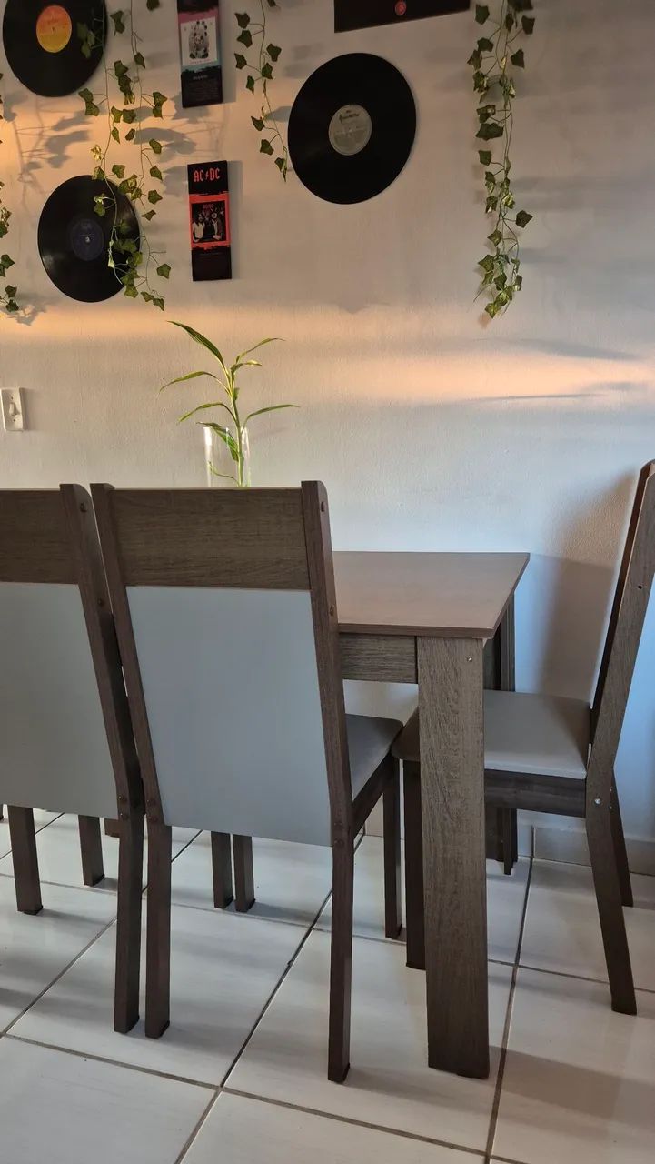 Mesa com 4 cadeiras - Foto 5