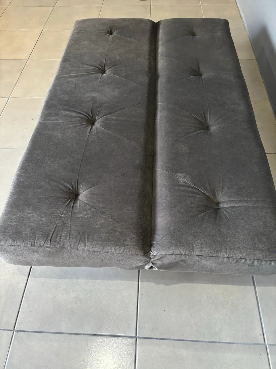 Sofá cama cinza - Foto 4