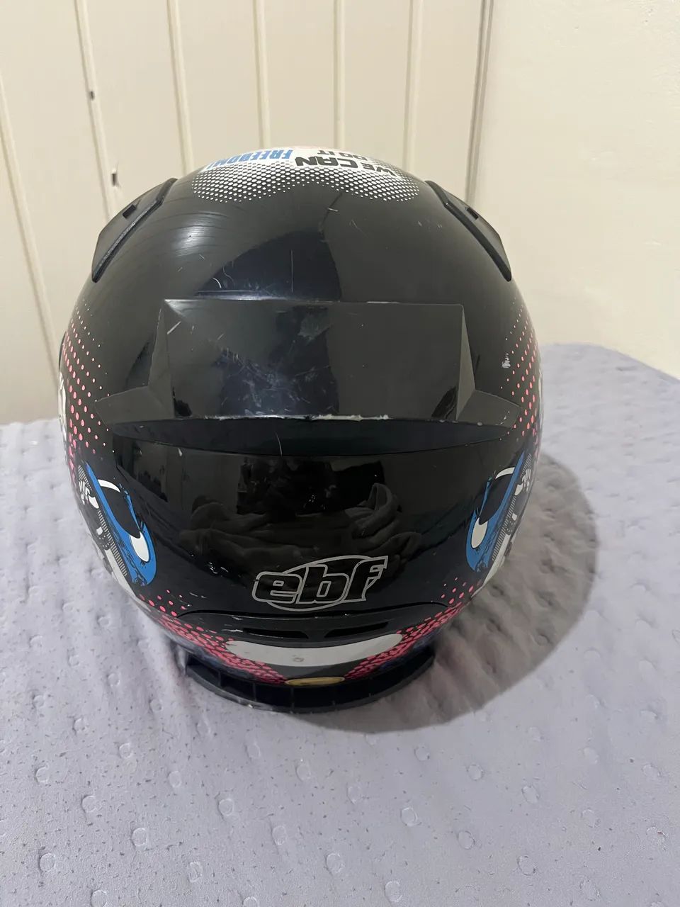 Vende-se Capacete ebf - Foto 2