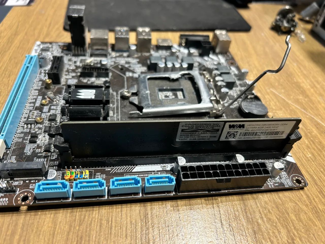 Placa mãe H110 ddr4 + 4 gb RAM - Foto 3