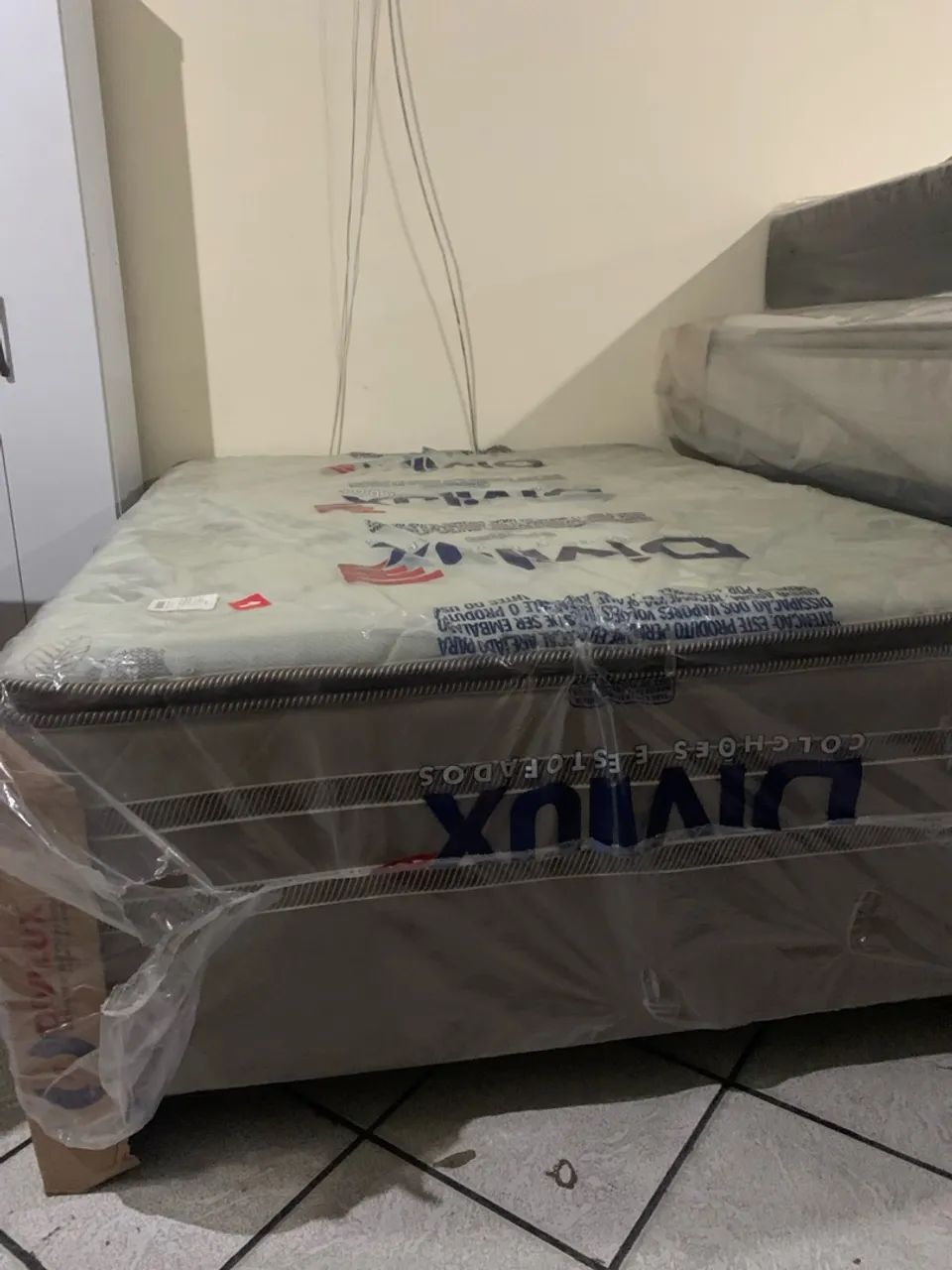 Cama box casal  molas ensacadas Liquidação 