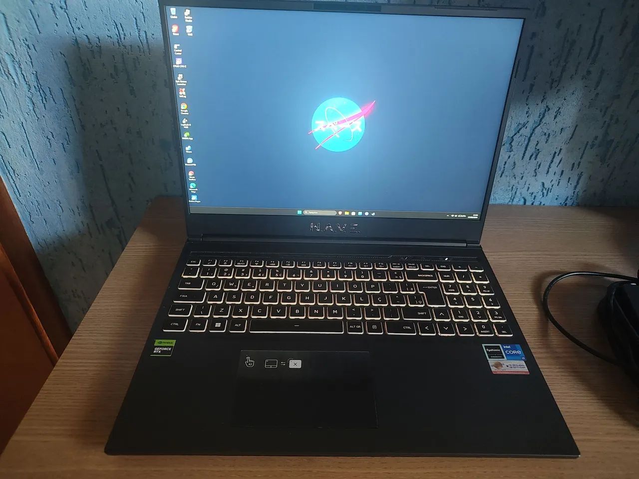 Notebook NAVE GAMER Estelar (USADO) - LEIA A DESCRIÇÃO!