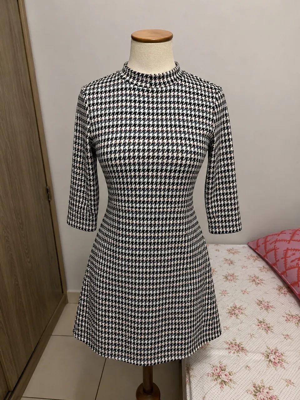 Vestido estampado pied de poule 