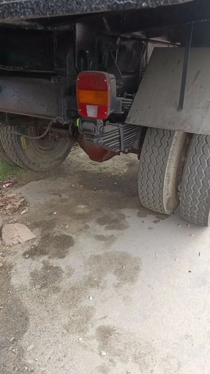 F600 1113 caçamba  - Foto 3