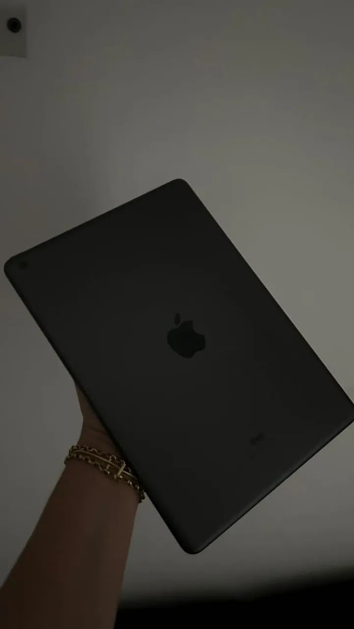 iPad Apple 9th Geração 10,2'' Wi-fi 64gb Prata - Excelente  - Foto 2