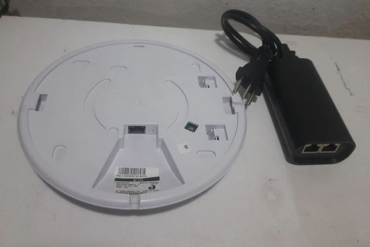 ROTEADOR CISCO E INTELBRAS - Foto 2