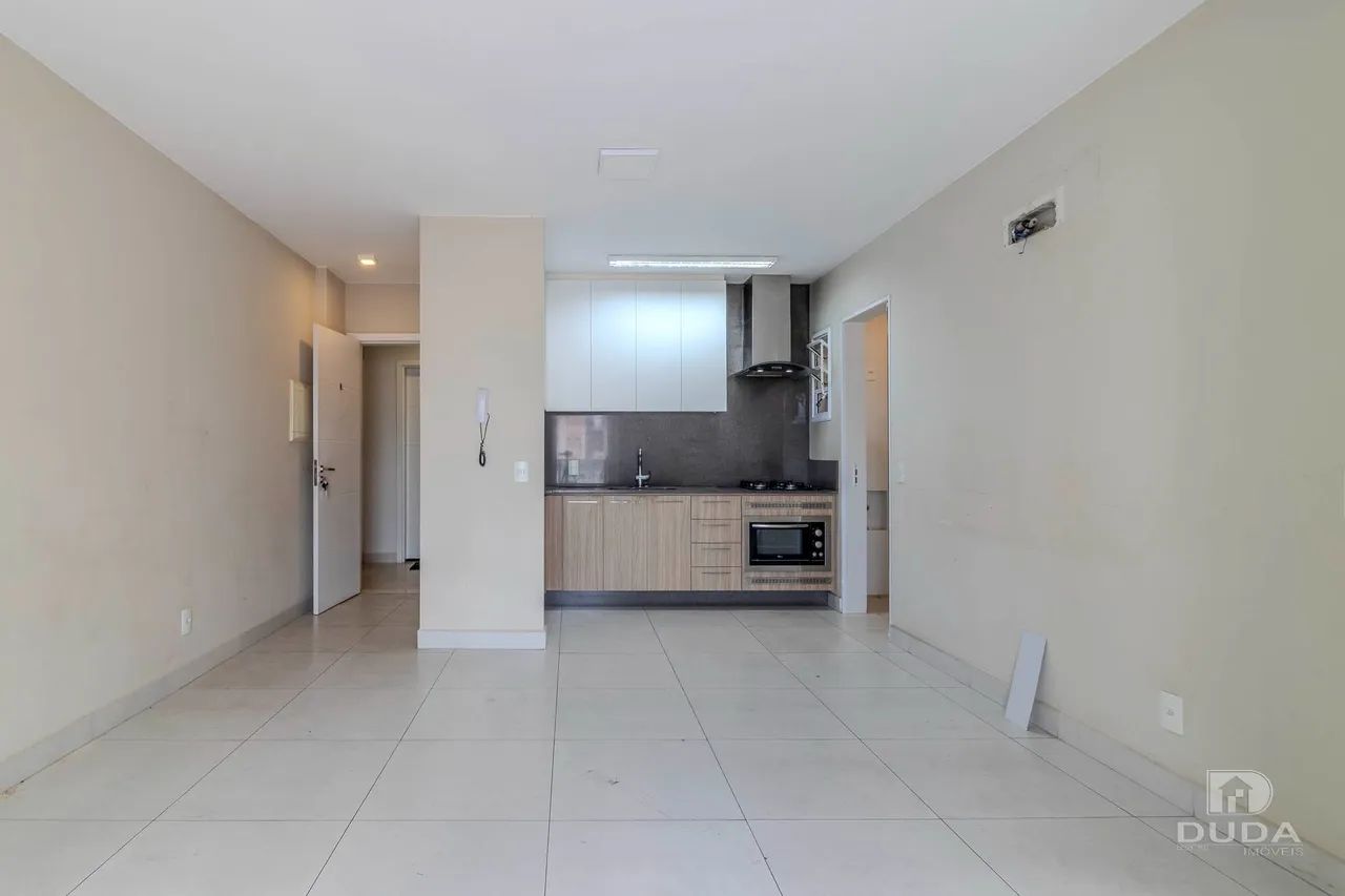 Apto de 2 com vaga na Agronômica