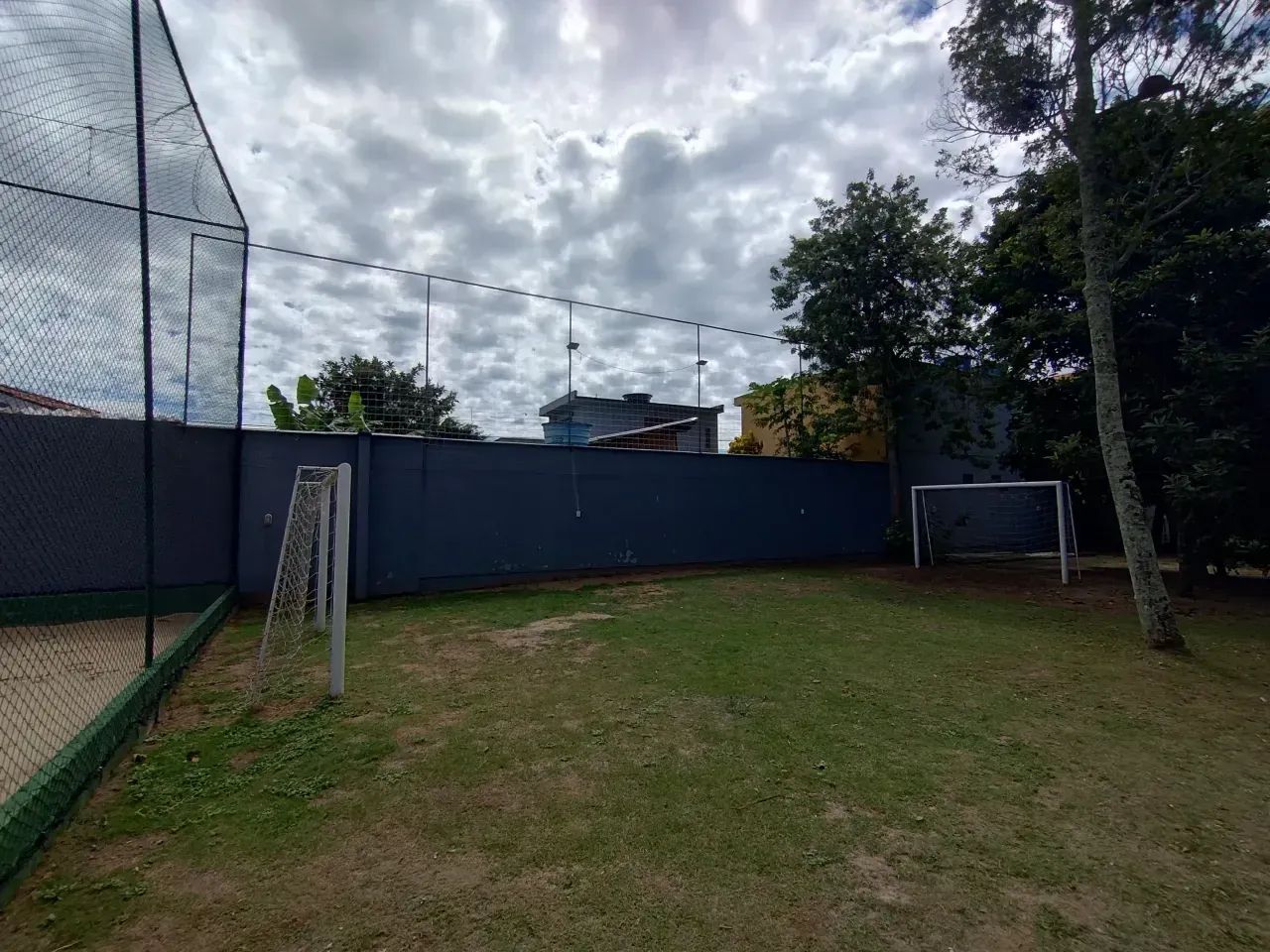 Casa em Condomínio Fechado com 3 Quartos, Suíte e Amplo Quintal - Foto 3