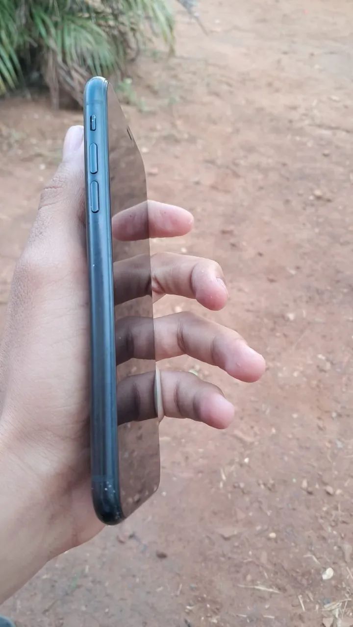 Vendo ou troco iphone Xr 64gb - Foto 5