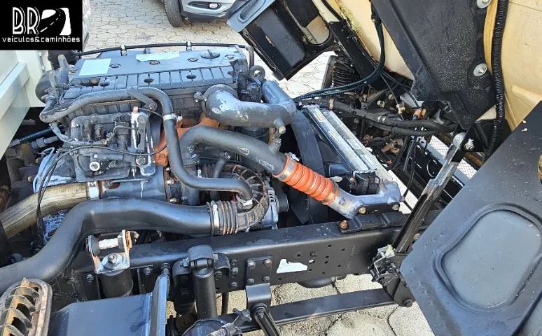 MERCEDES BENZ ACCELO 815 13/13 C/AR - Foto 12