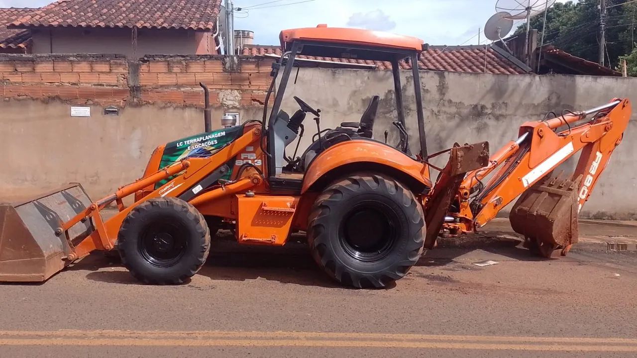 Retroescavadeira fiatallis fb80.3