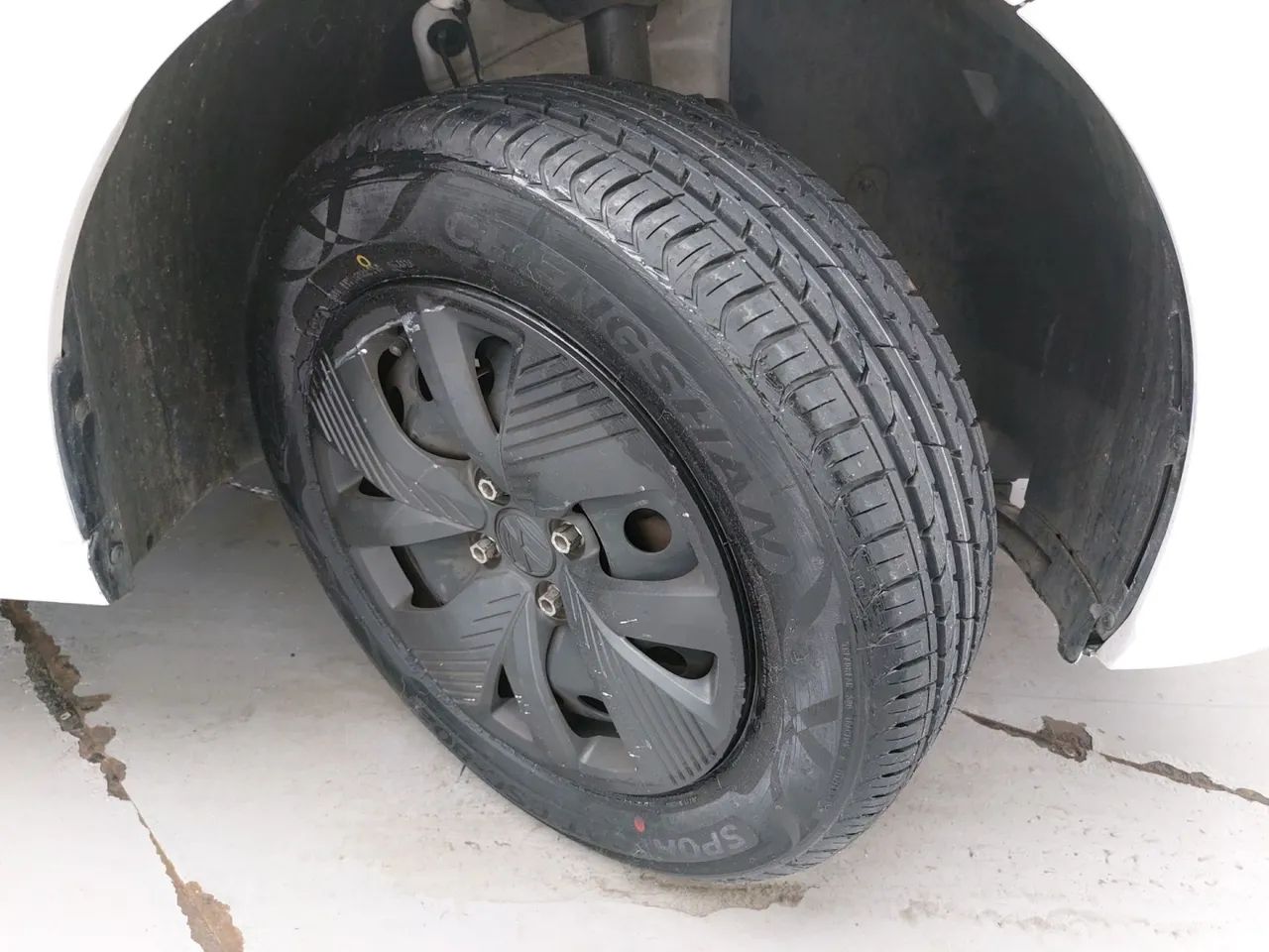 Volkswagen Polo Track 1.0 Flex 12V 5p, foto 13 de 18