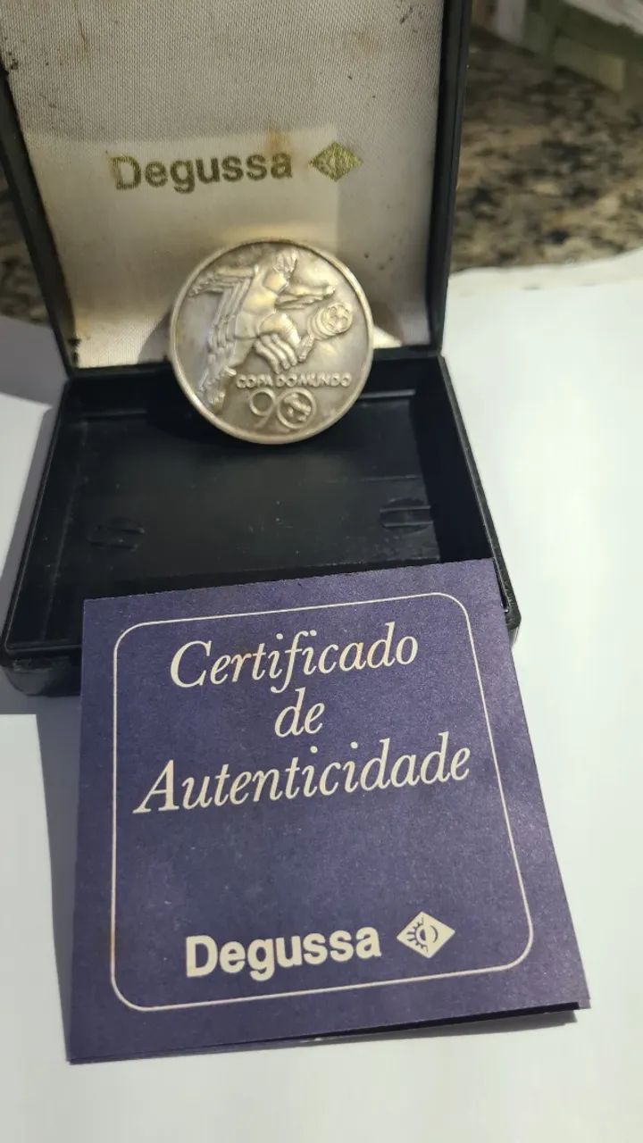 Medalha de prata da copa de 90 - Foto 3