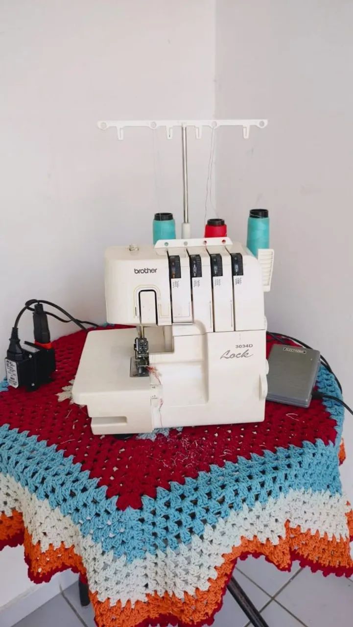 Overloque Brother 3034D lock