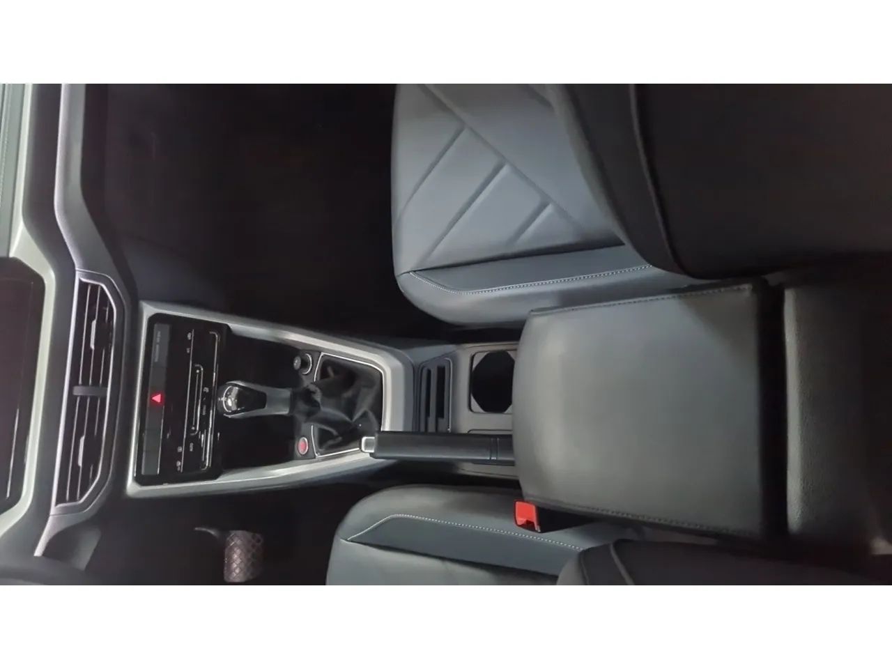 Volkswagen T-Cross Comfortline 1.0 TSI Flex 5P Aut., foto 9 de 17