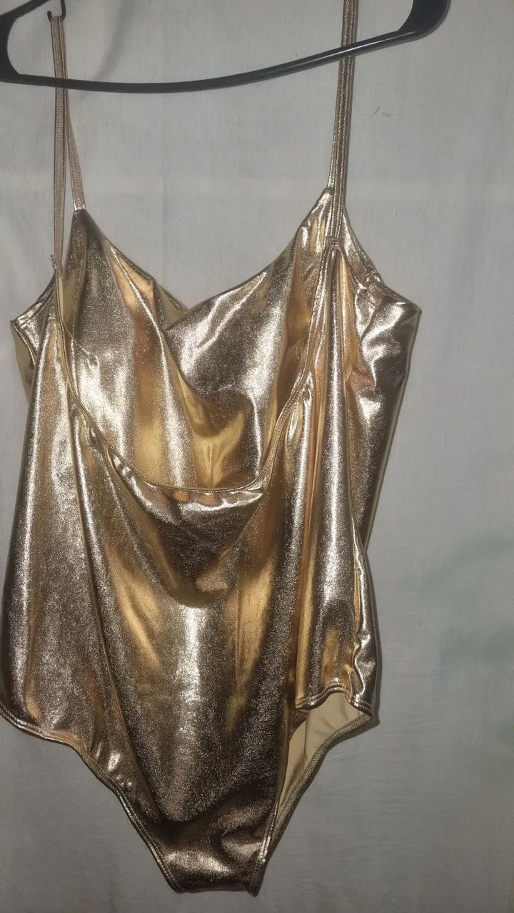 Body dourado plus size  com elastano - Foto 2