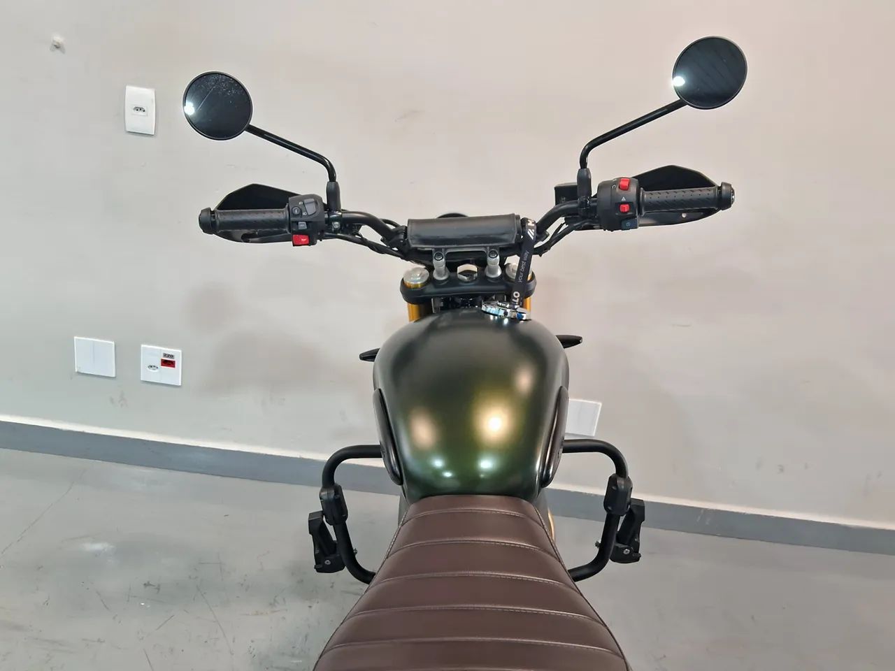 Triumph SCRAMBLER 400 X - Foto 2