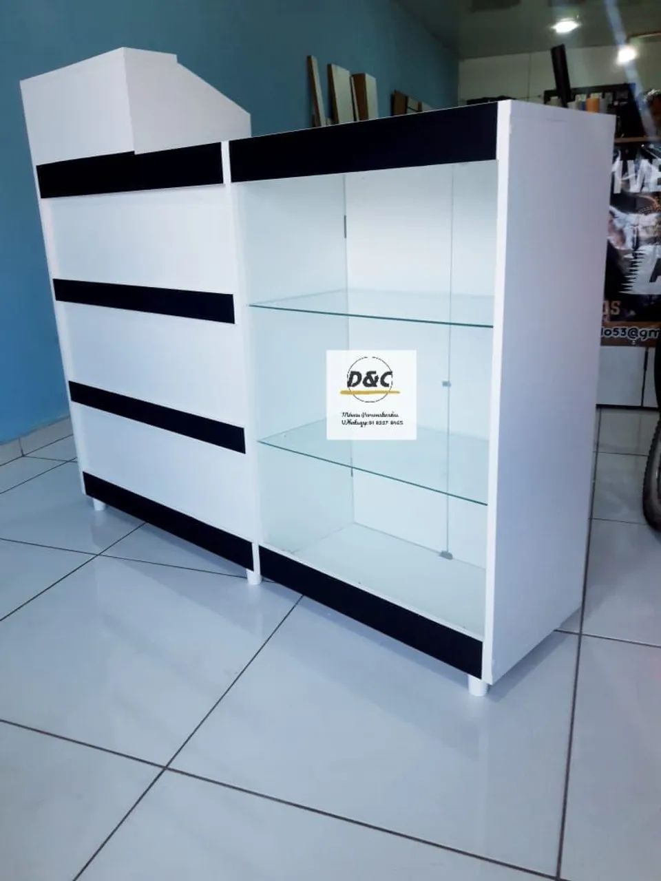 Balcão caixa com vitrine frontal com portas fabricamos diversos modelos e valores  - Foto 3
