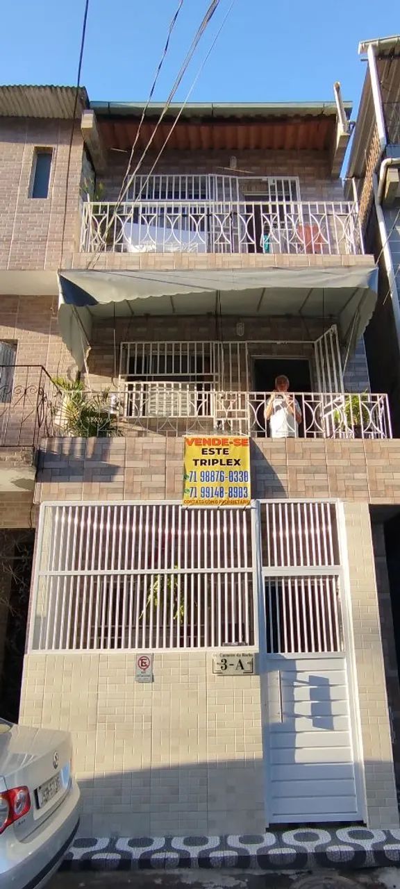 Triplex 1/4 totalmente reformado 