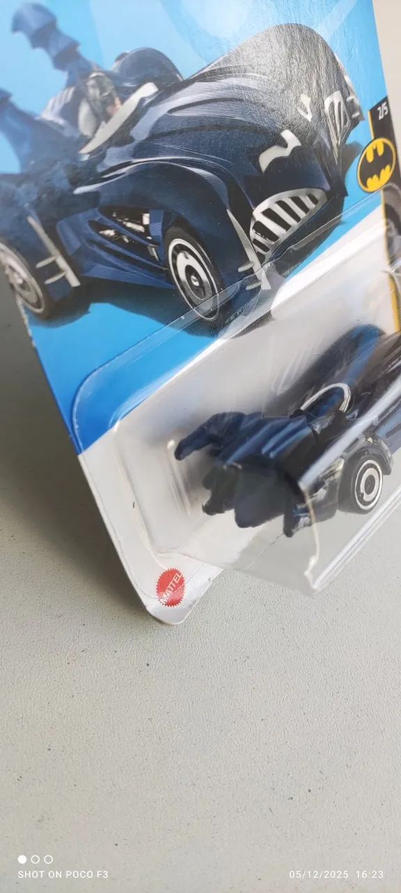 Carrinho Miniatura Hot Wheels Batmóvel Batman & Robin 1:64 HTD51 - Foto 2