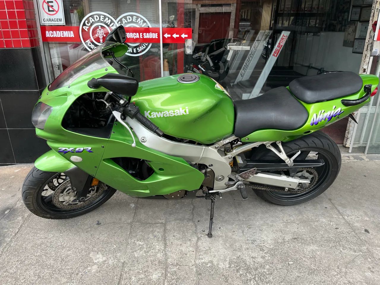 Kawasaki Zx-9r 900cc 2001 - 1519027270 | OLX