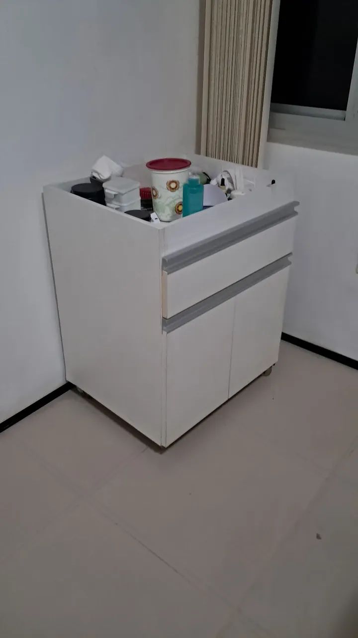 Armario multiuso com rodinhas - Foto 2