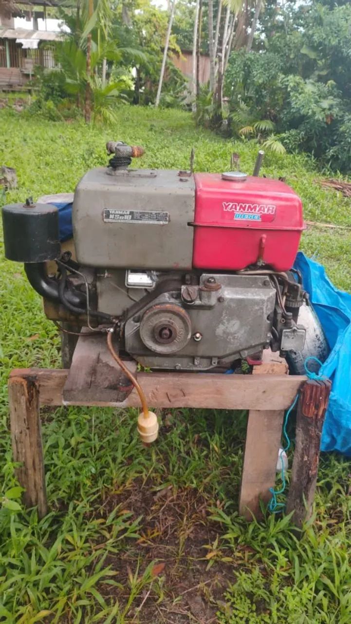 Vendo motor 18 yanmar com tudo revés 2.1.acompanha bomba descarga fria . ótimo estado