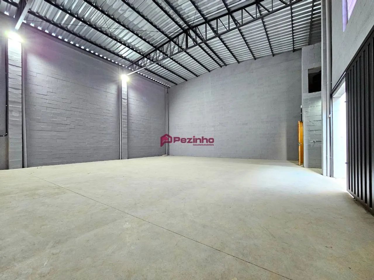 Barracão para alugar em Limeira, Jardim Porto Real, com 200 m²
