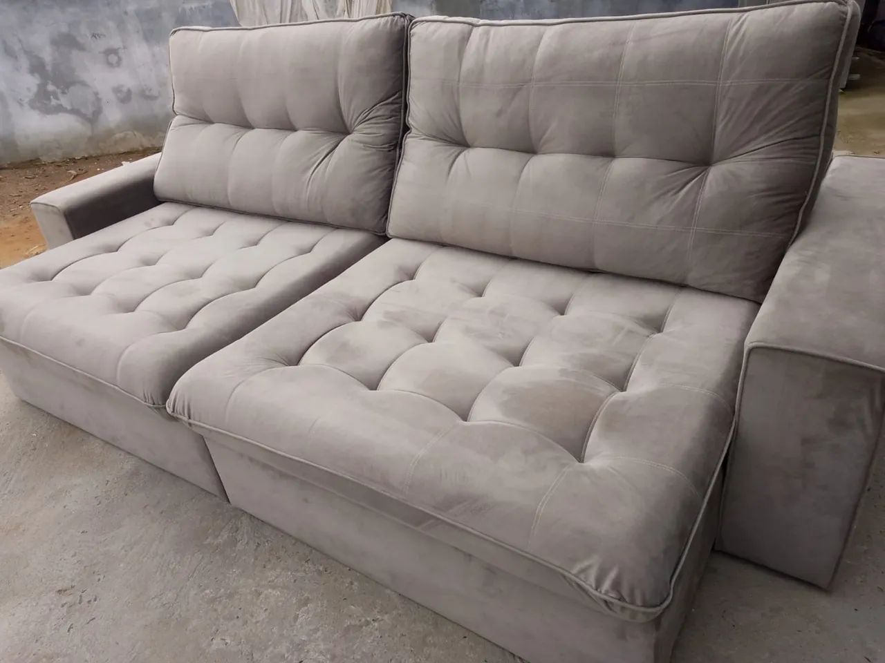 Sofa retratil bege escuro 2,50m novo !! - Foto 3