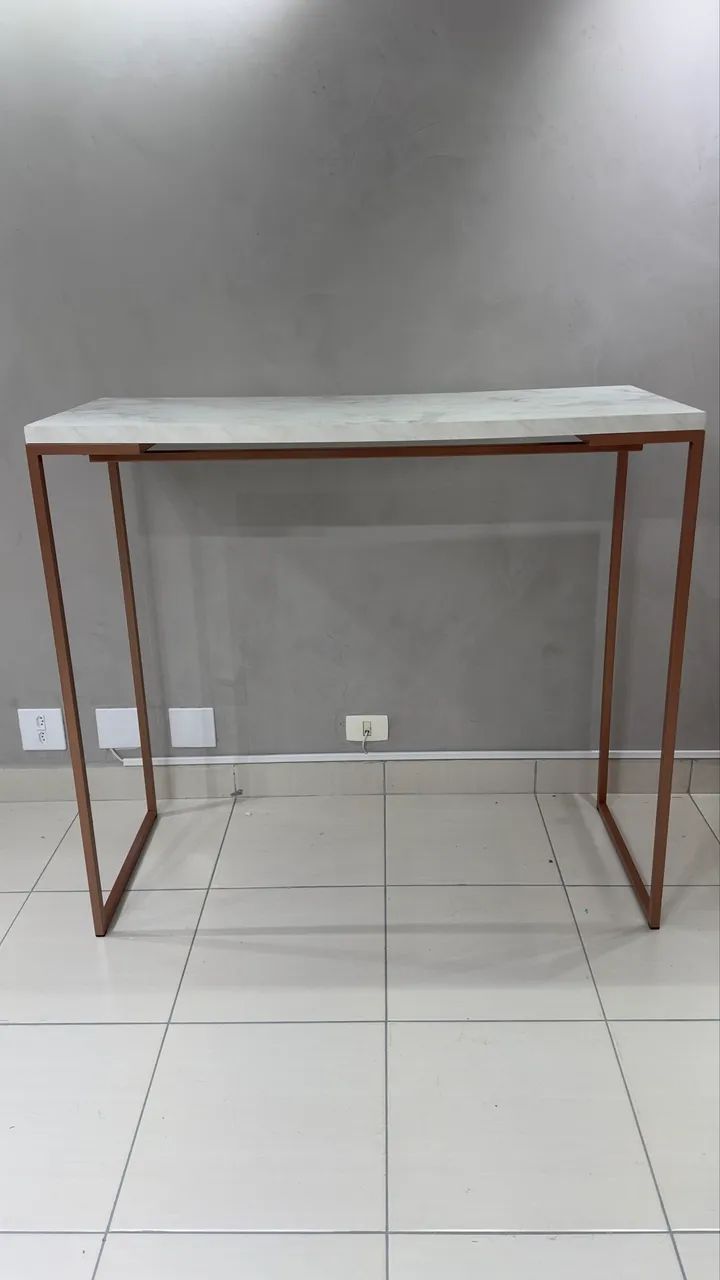 Mesa Atendimento Comercial com Cabideiro 