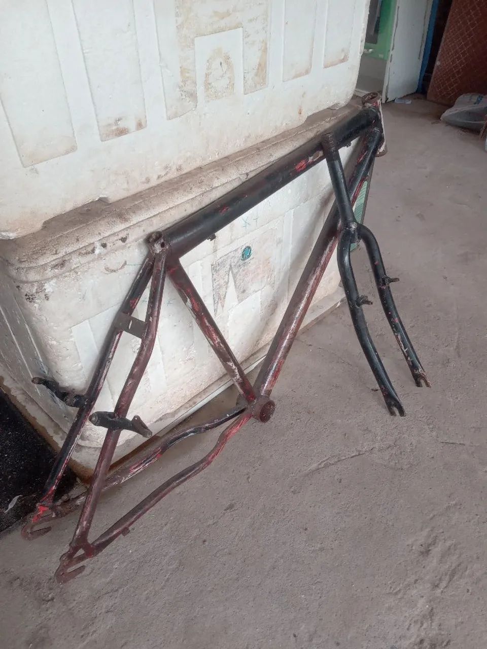 Quadro de bike aro 26 (com garfo). - Foto 2