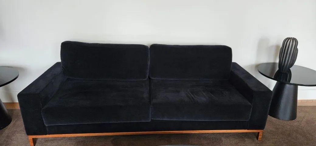 Sofá Veludo Preto