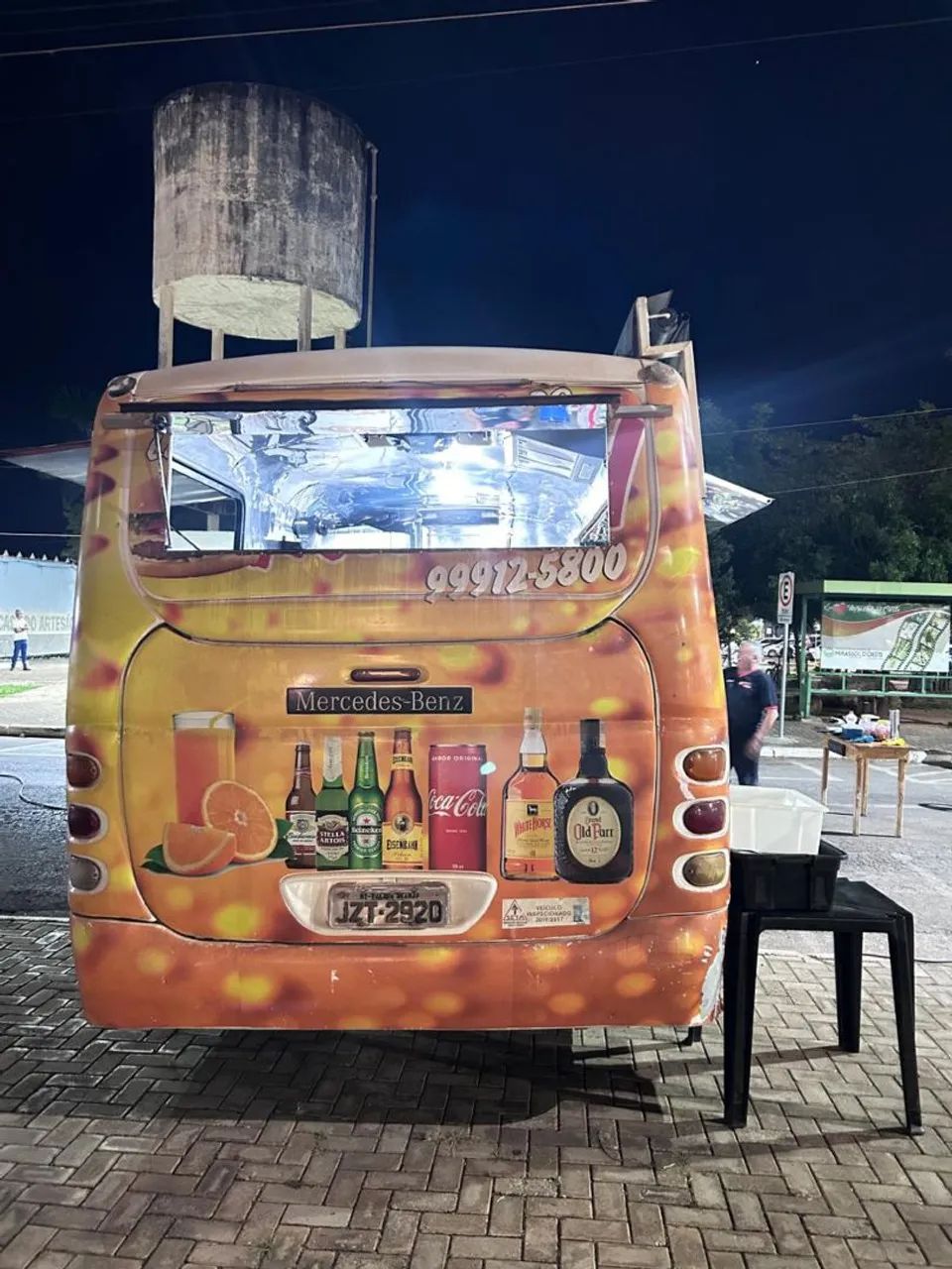 Micro ônibus equipado para fazer lanches e porções. - Foto 3