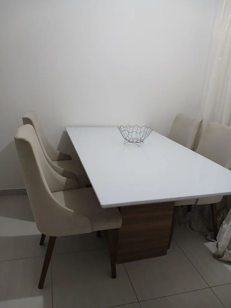 Mesa 4 cadeira semi nova  - Foto 2