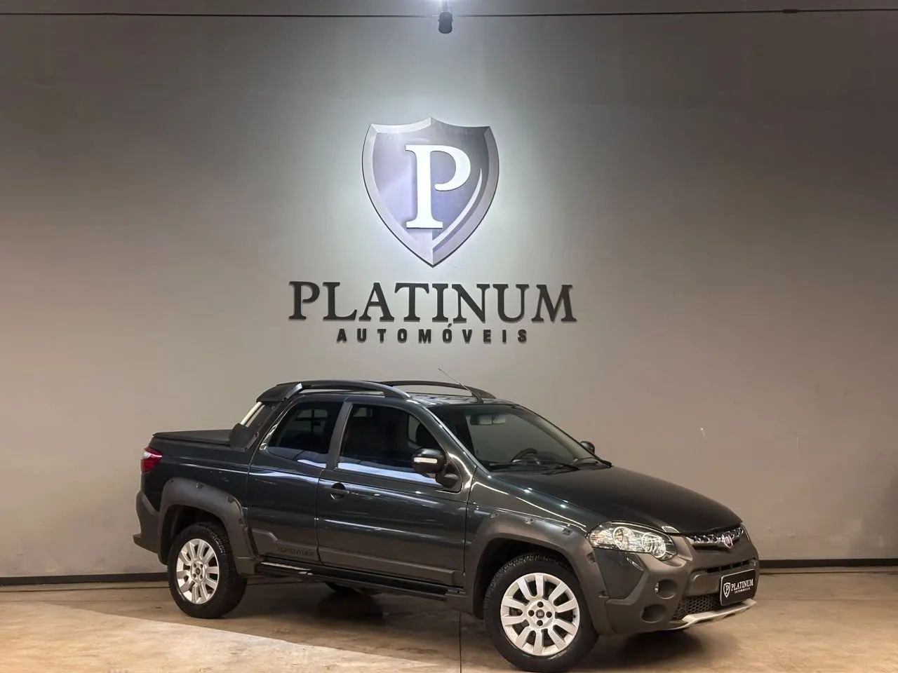 Fiat Strada Adventure1.8/ 1.8 Locker Flex CD 2015