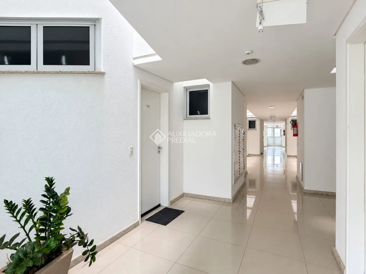 Apartamento mobiliado na Lagoa da Conceição. - Foto 3