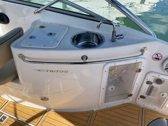Lancha Triton open 240 - Foto 4