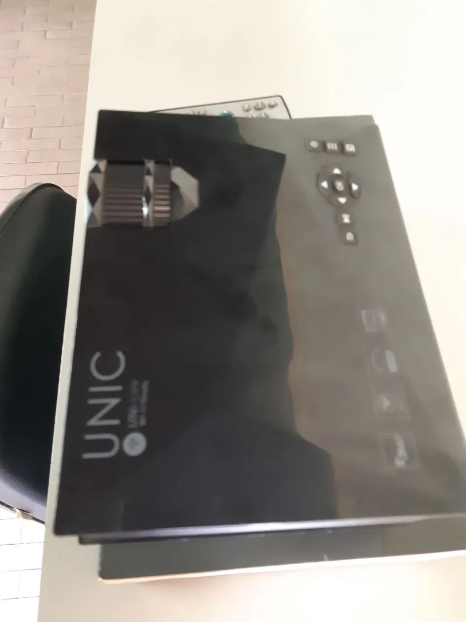 PROJETOR UNIC EM ÓTIMO ESTADO - Foto 3