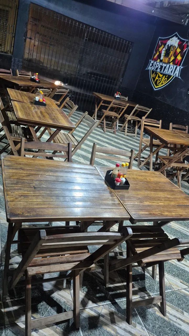 Comjuntos de mesa com cadeira de madeira