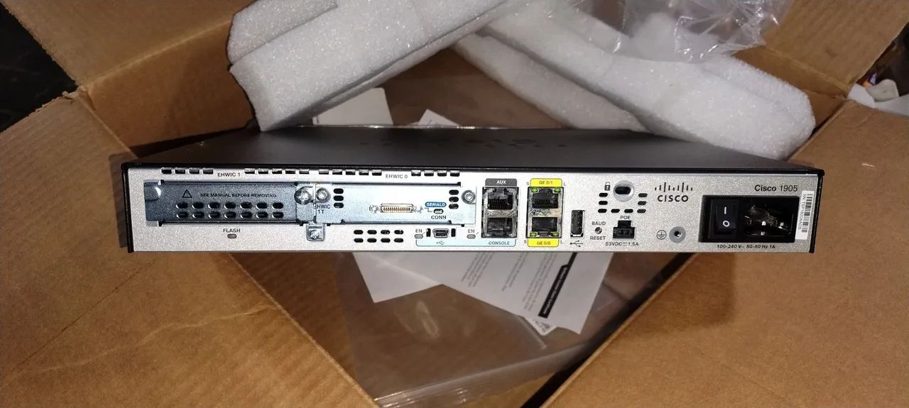 Cisco 1905 - Foto 3