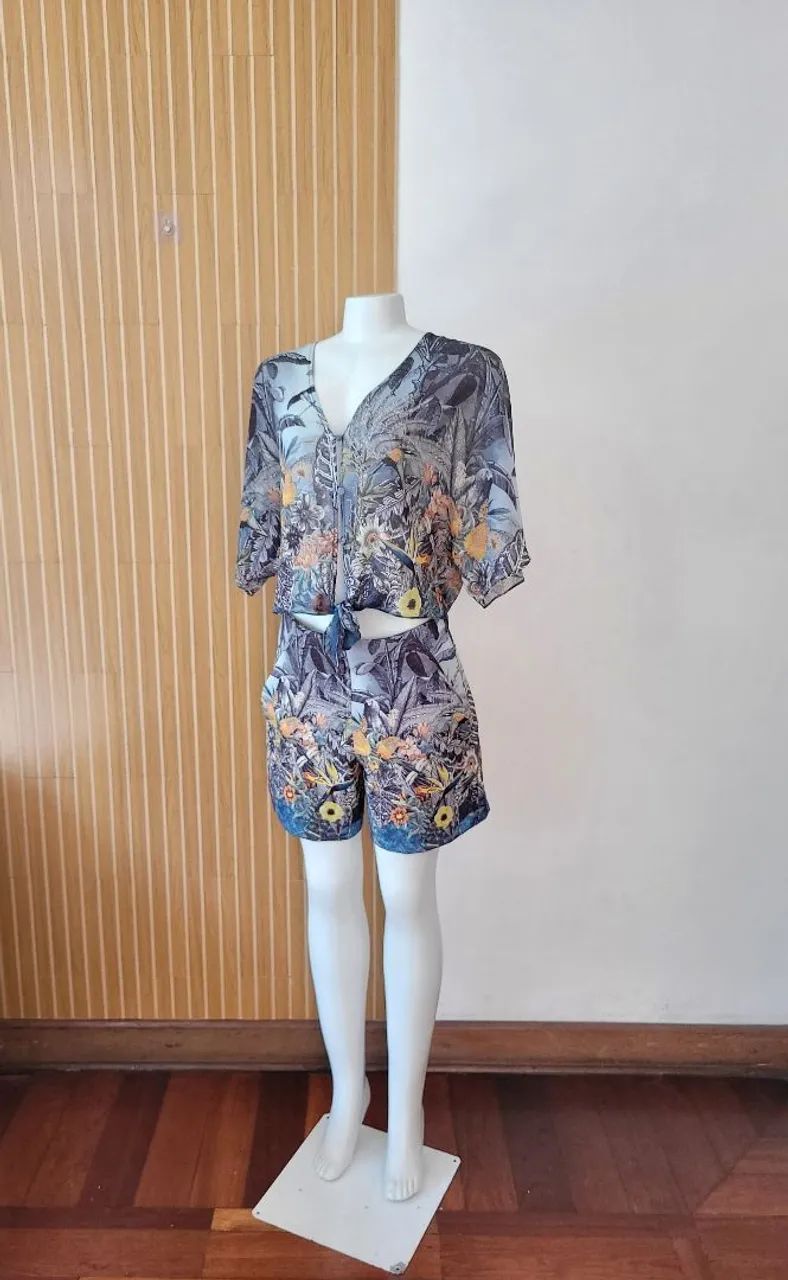 Conjunto feminino estampado floral tam P