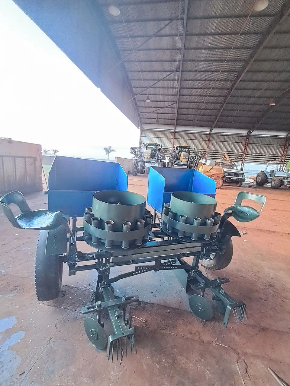 Plantadeira de Mandioca 2 linhas