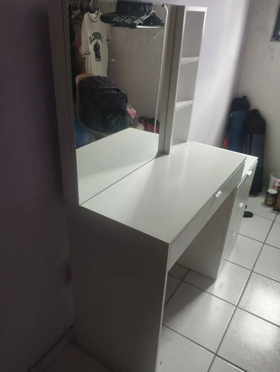 Penteadeira branca com espelho, nichos e 4 gavetas - Foto 2
