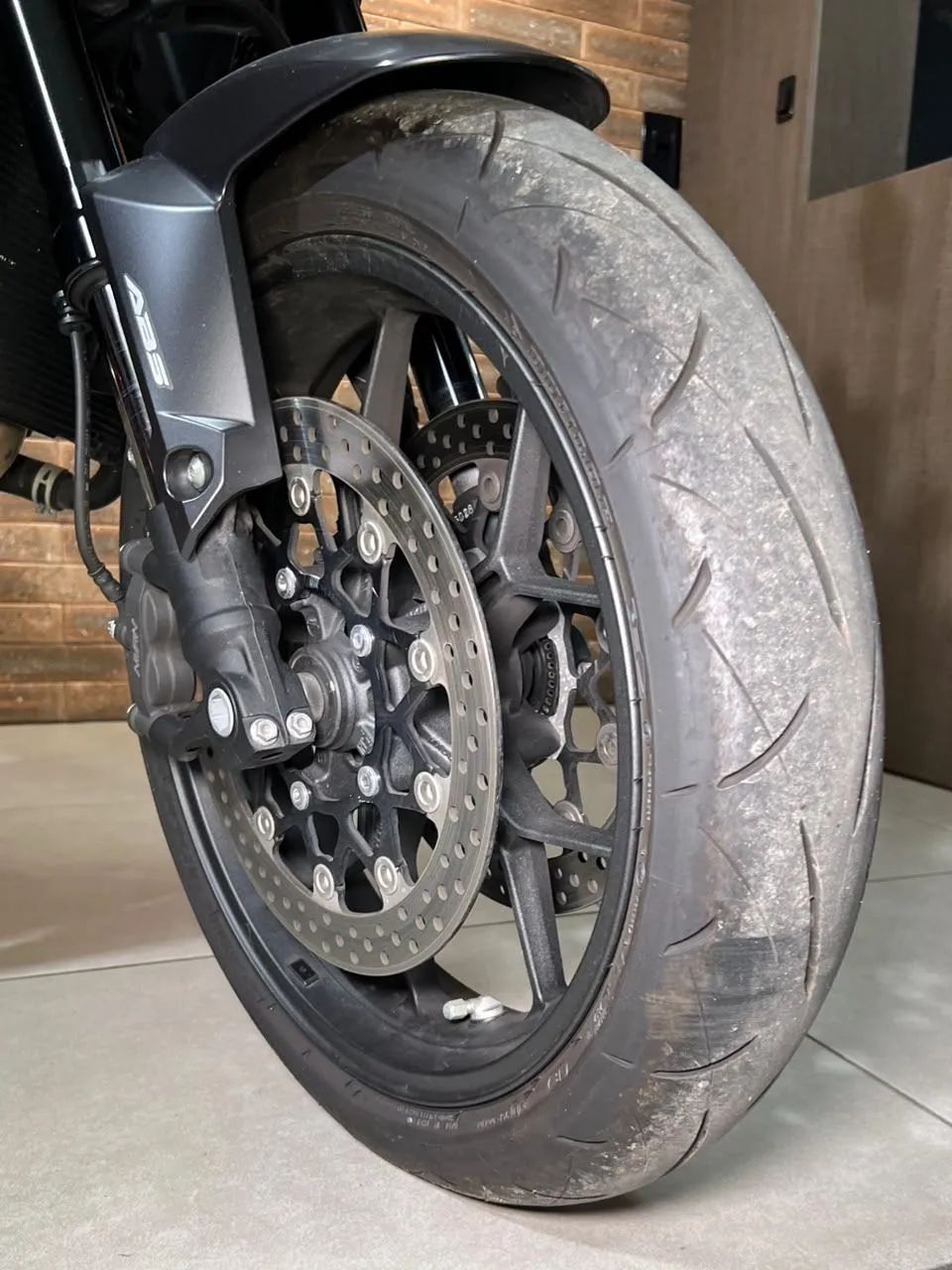 CB 650R 650R CINZA 2025/2026 - Foto 5