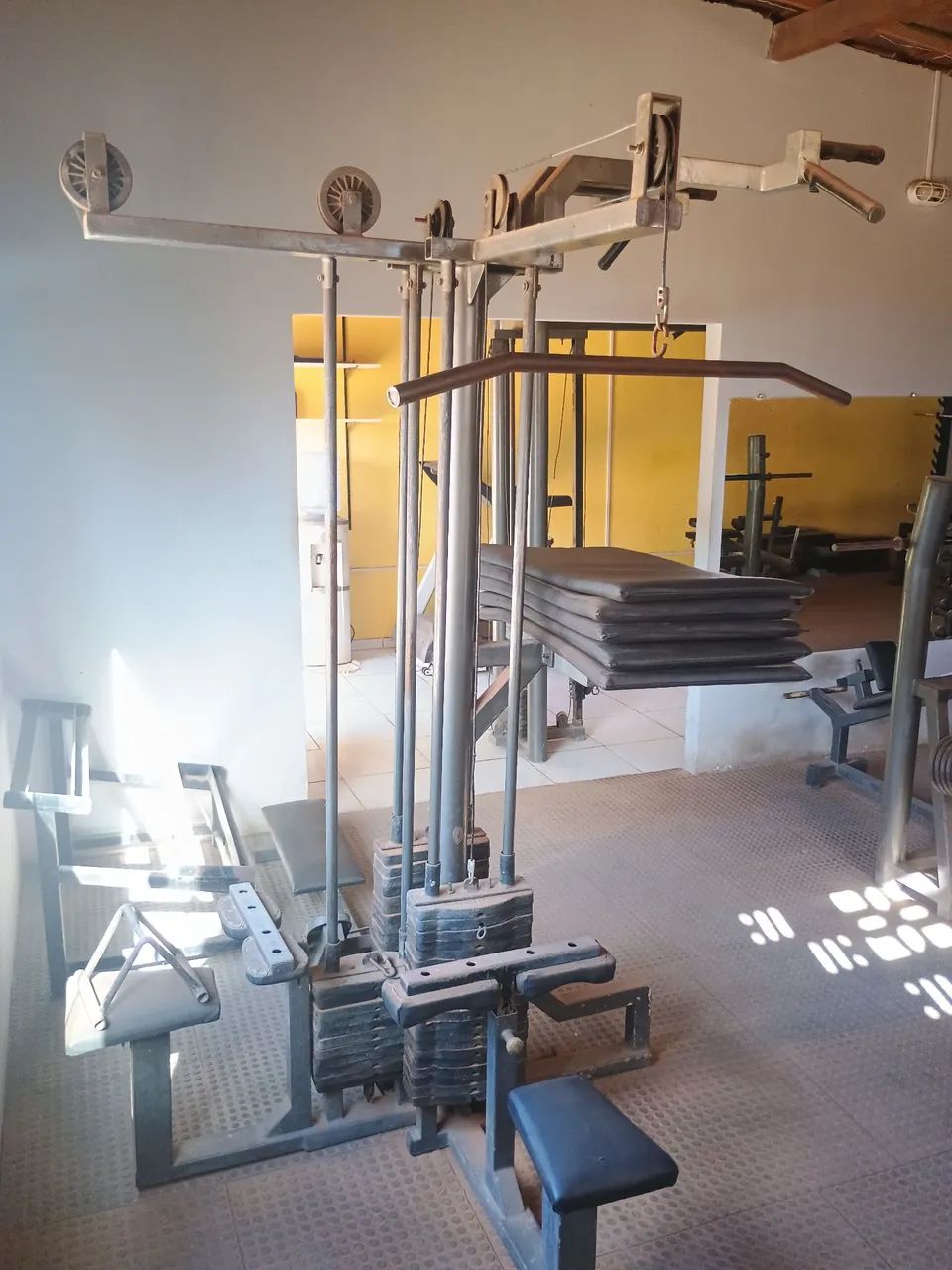Equipamentos para academia completa (NÃO VENDO SEPARADAMENTE) - Foto 4