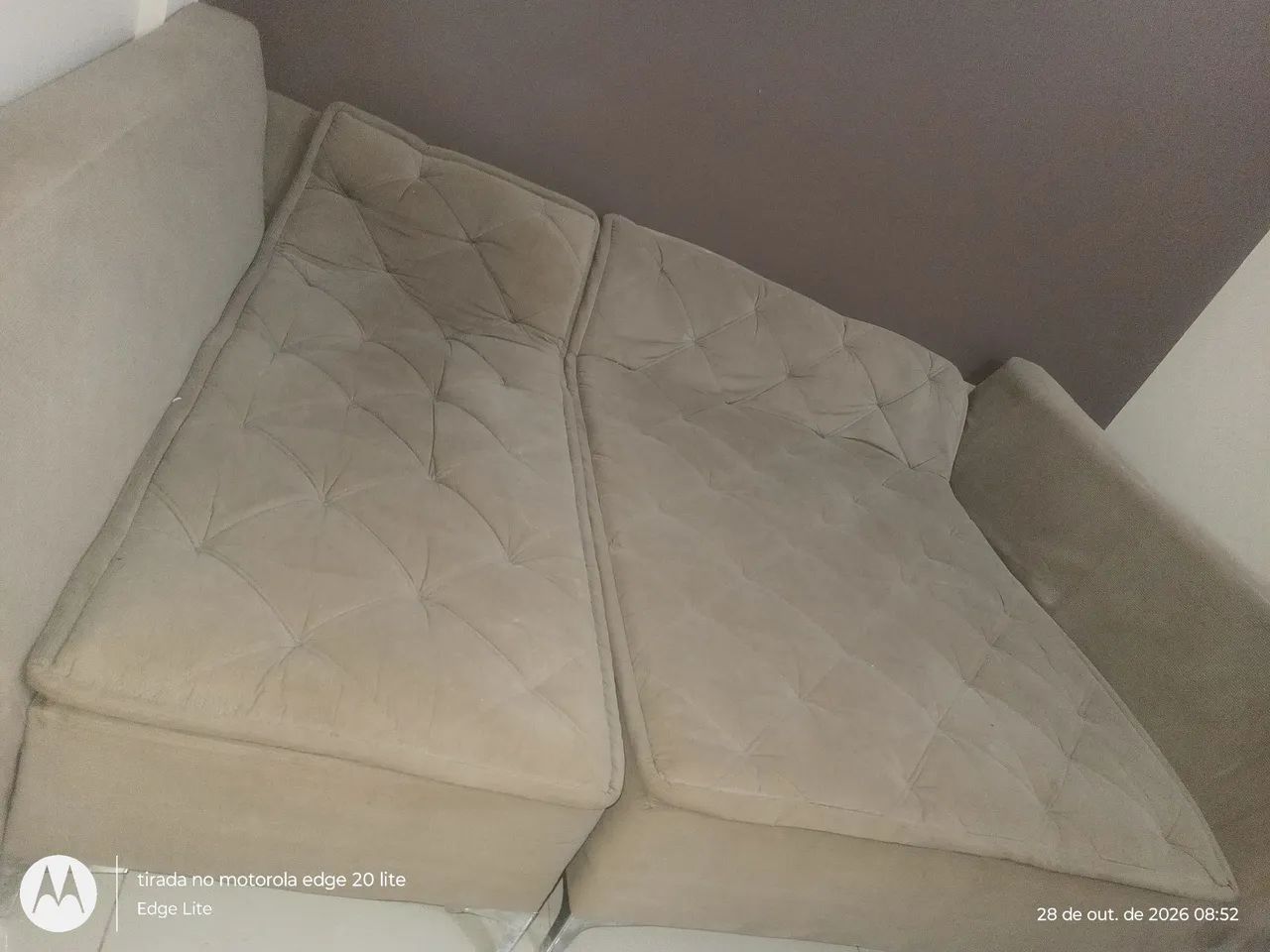 Sofá cama medindo 2.40 por 1.60 lugar para 3 pessoas dormir. - Foto 3