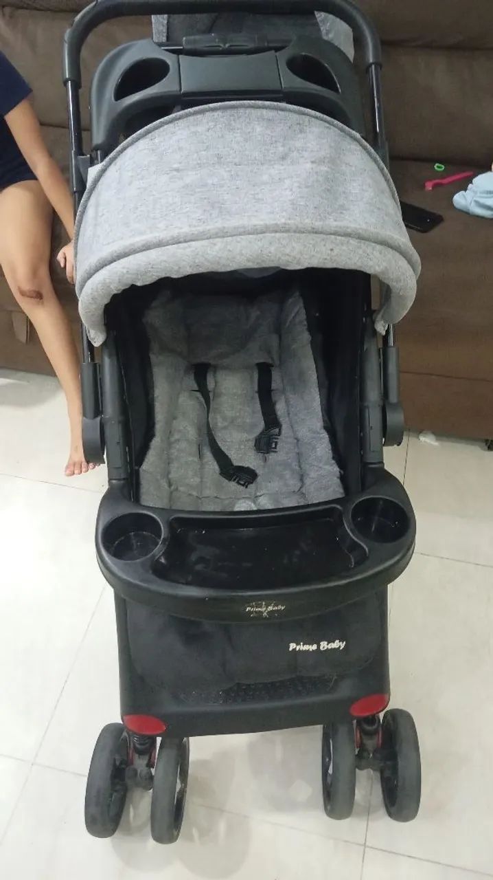 Carrinho de bebê com bebê conforto  - Foto 5